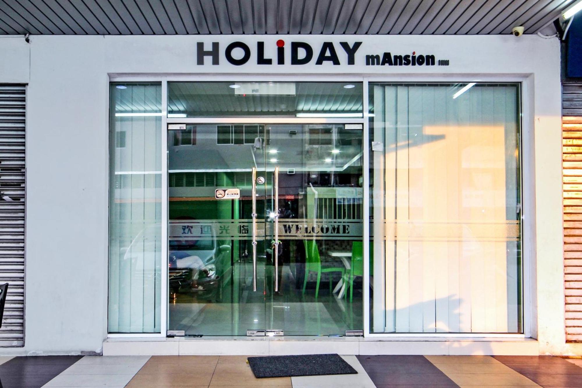Oyo 44054 Holiday Mansion Inn Сибу Екстериор снимка